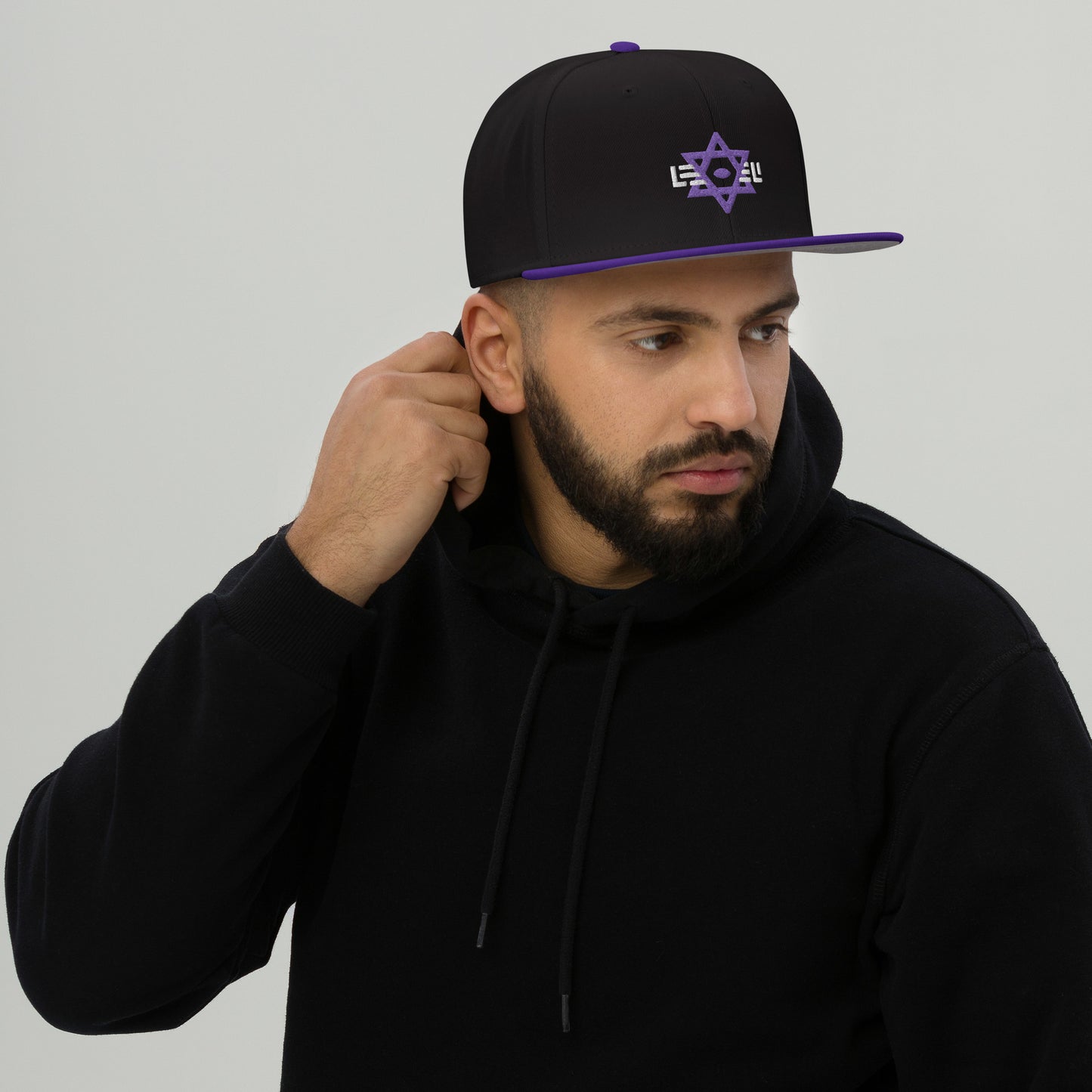 Leveli - Snapback Cap